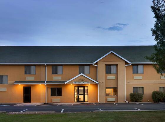 Travelodge by Wyndham Marysville allows check-in for 18 year-old guests