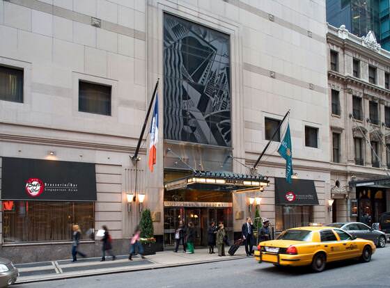 Millennium Hotel Broadway Times Square allows check-in for 18 year-old guests