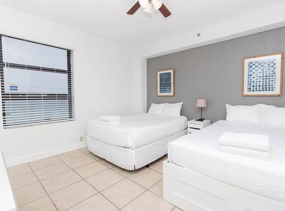 791 Ocean View Hollywood Beach allows check-in for 18 year-old guests