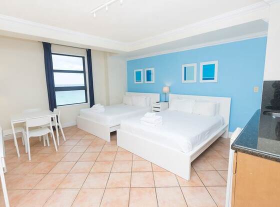 744 Ocean View Hollywood Beach allows check-in for 18 year-old guests