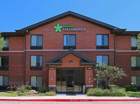 Extended Stay America Suites San Antonio Colonnade Medical allows check-in for 18 year-old guests
