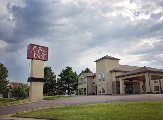 Horse Creek Inn allows check-in for 18 year-old guests