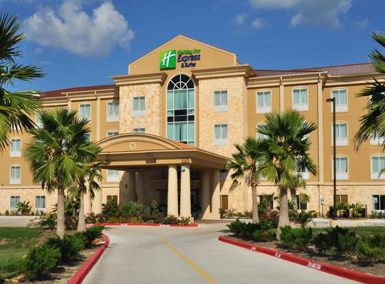 Holiday Inn Express Hotel & Suites Huntsville, an IHG Hotel allows check-in for 18 year-old guests