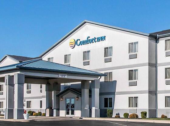 Comfort Inn Bluffton allows check-in for 18 year-old guests