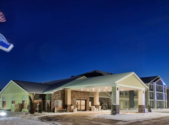 Holiday Inn Express Hotel & Suites Beatrice, an IHG Hotel allows check-in for 18 year-old guests