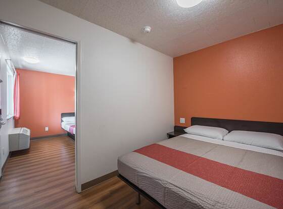 Motel 6 Fallon, NV allows check-in for 18 year-old guests