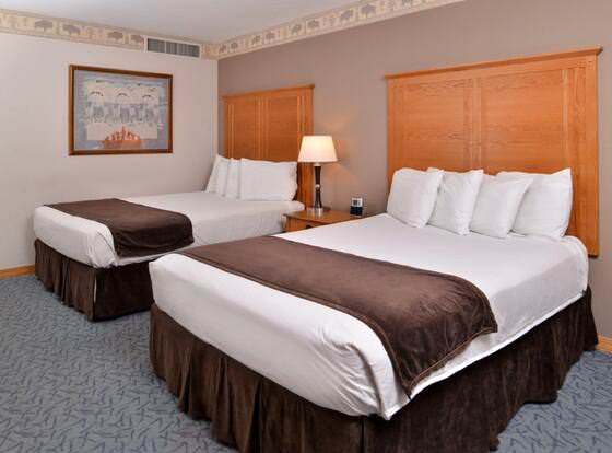 Stage Coach Inn allows check-in for 18 year-old guests