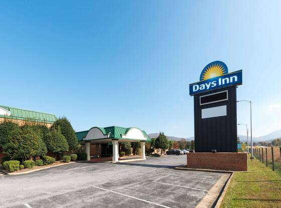 Days Inn by Wyndham Luray Shenandoah allows check-in for 18 year-old guests