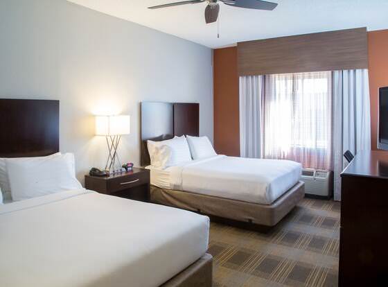 Holiday Inn Express Hotel & Suites Oxford, an IHG Hotel allows check-in for 18 year-old guests
