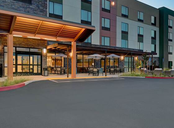 TownePlace Suites by Marriott Sacramento Airport Natomas allows check-in for 18 year-old guests