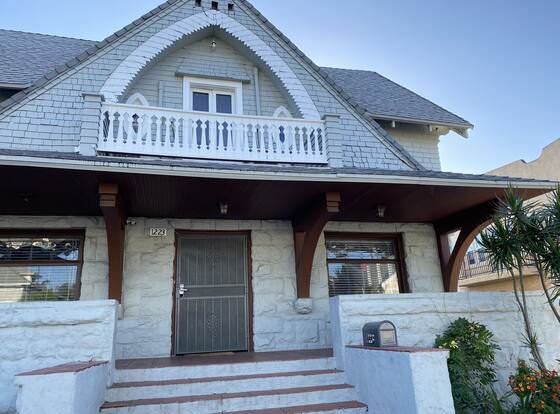 LA Comfort Hostel allows check-in for 18 year-old guests