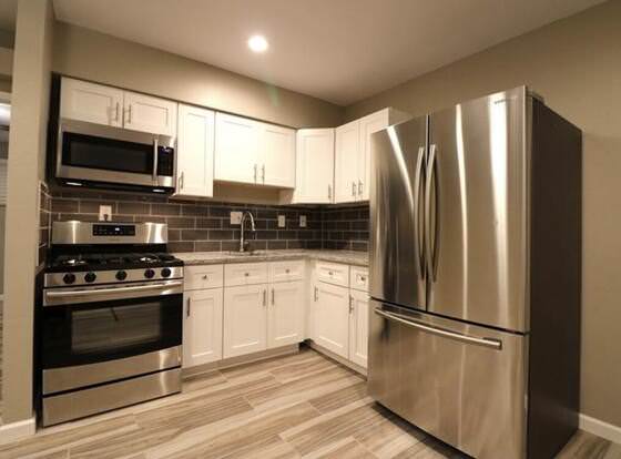 Windsor Apartment allows check-in for 18 year-old guests