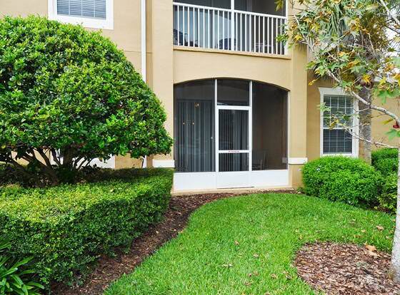 The Windsor Hills IHR 3071 allows check-in for 18 year-old guests