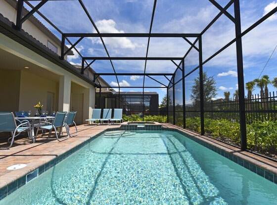 Windsor at Westside IHR 3101 allows check-in for 18 year-old guests