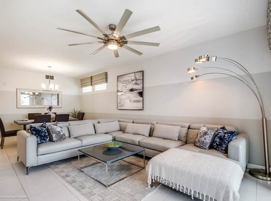 Beautiful 3 Bdrm 2 Bath Condo allows check-in for 18 year-old guests