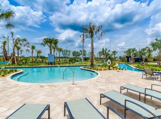 4714ct Amazing Story Lake Brand New Condo allows check-in for 18 year-old guests