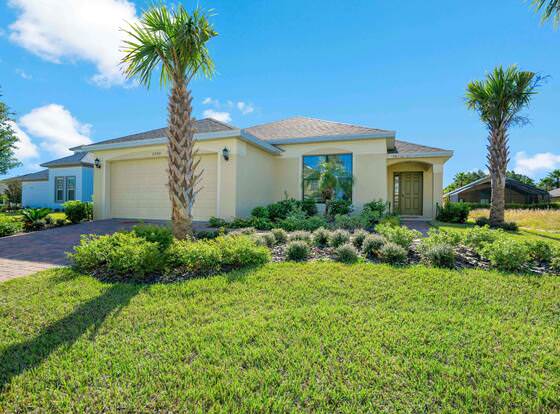 2360victoria allows check-in for 18 year-old guests