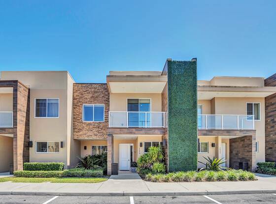 Modern Magic Village Resort Townhouse 7620 allows check-in for 18 year-old guests