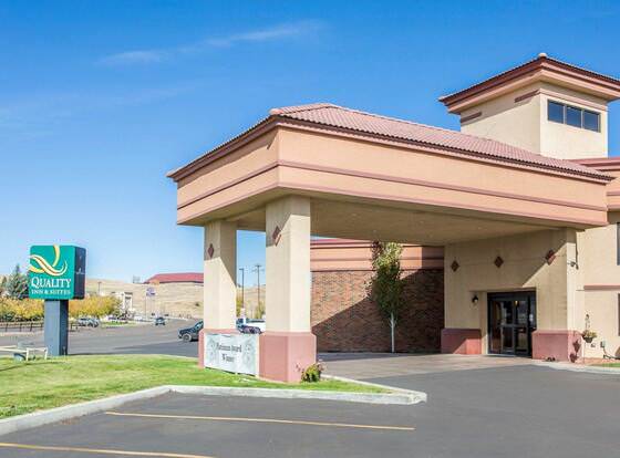 Quality Inn & Suites Casper near Event Center allows check-in for 18 year-old guests
