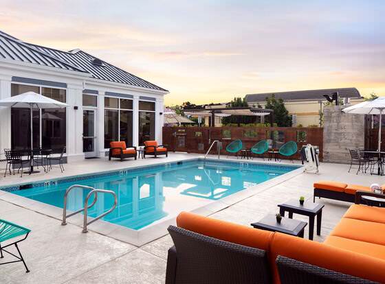 Aloft Mountain View allows check-in for 18 year-old guests