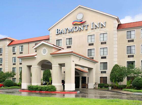 Best Conroe (TX) Hotels With 18+ Check-In (Updated July 2025)