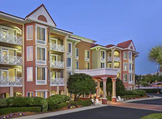 SummerPlace Inn Destin allows check-in for 18 year-old guests