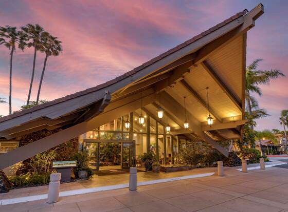 Best Western Plus Island Palms Hotel & Marina allows check-in for 18 year-old guests