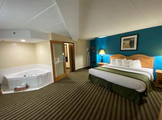 American Inn and Suites allows check-in for 18 year-old guests