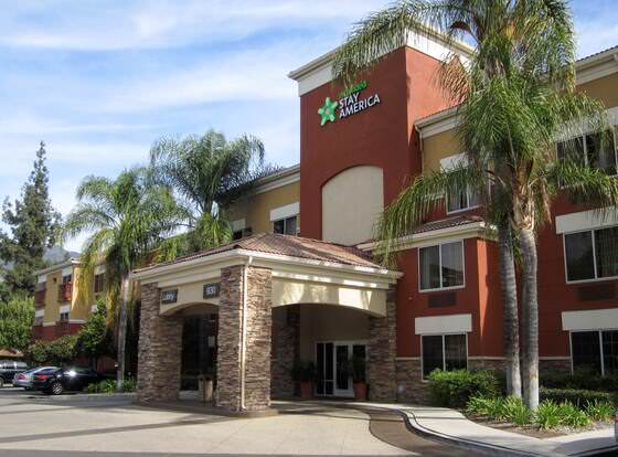 Extended Stay America Suites Los Angeles Monrovia allows check-in for 18 year-old guests