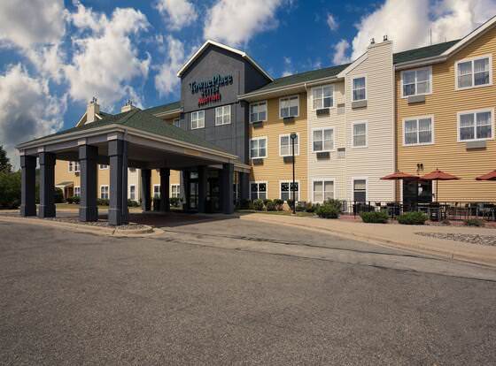 TownePlace Suites by Marriott Rochester allows check-in for 18 year-old guests
