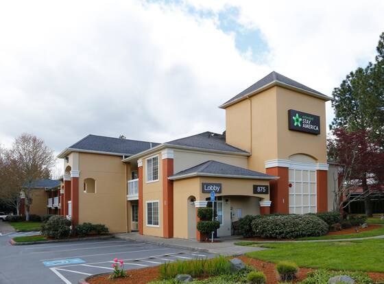Extended Stay America Suites Portland Beaverton allows check-in for 18 year-old guests
