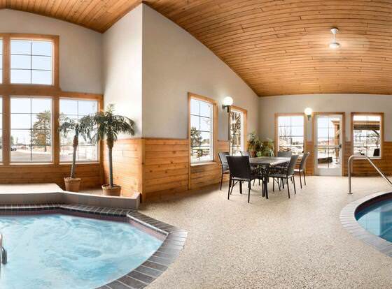 Country Inn & Suites by Radisson, Grand Rapids, MN allows check-in for 18 year-old guests