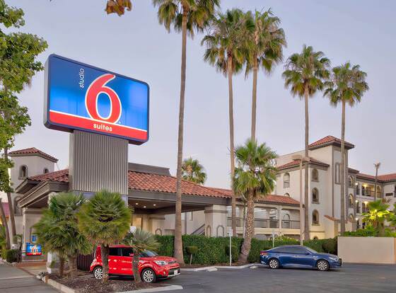 Studio 6 Suites Lawndale, CA – South Bay allows check-in for 18 year-old guests