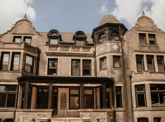 Dubbel Dutch allows check-in for 18 year-old guests