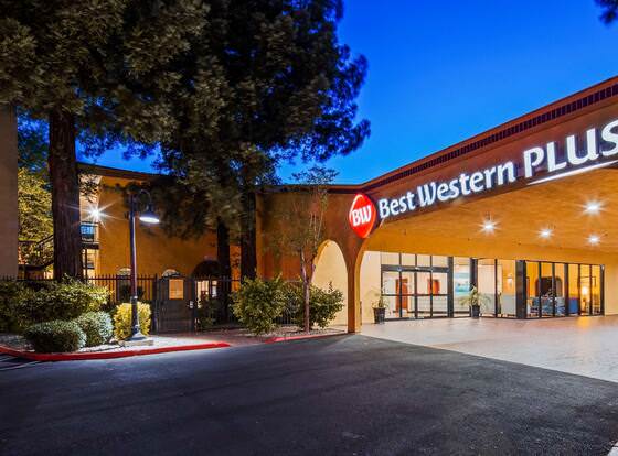 Best Western Plus Heritage Inn allows check-in for 18 year-old guests