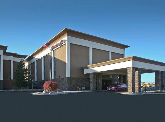 Hampton Inn Billings allows check-in for 18 year-old guests