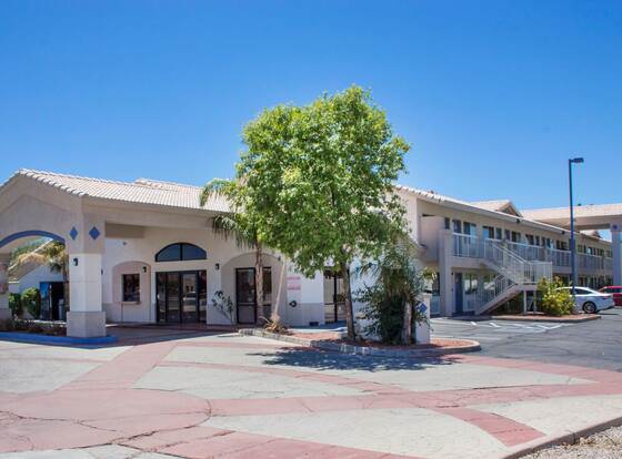 Apache Inn allows check-in for 18 year-old guests