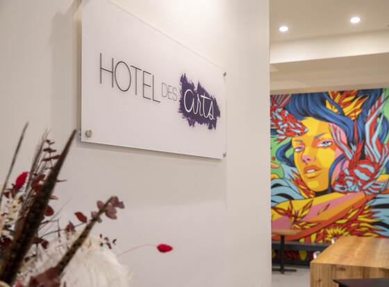 Hotel des Arts allows check-in for 18 year-old guests