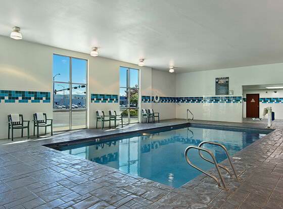 Oxford Suites Yakima allows check-in for 18 year-old guests