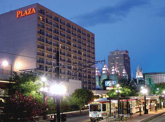 Salt Lake Plaza Hotel SureStay Collection by Best Western allows check-in for 18 year-old guests