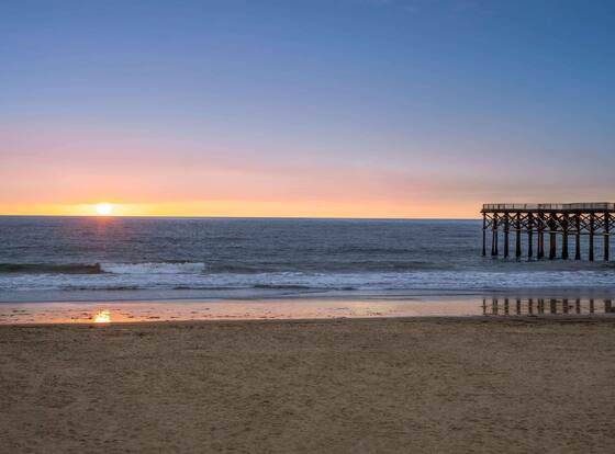 Howard Johnson by Wyndham San Diego State University Area allows check-in for 18 year-old guests