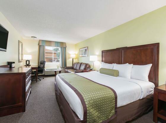 Baymont by Wyndham Pierre allows check-in for 18 year-old guests