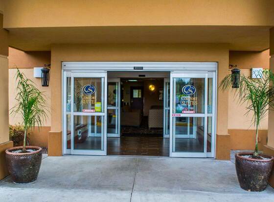 Comfort Suites Portland Southwest allows check-in for 18 year-old guests