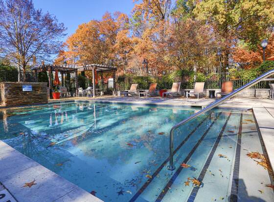 Frontdesk - Mezzo 1 Southpark Apts Charlotte, NC allows check-in for 18 year-old guests