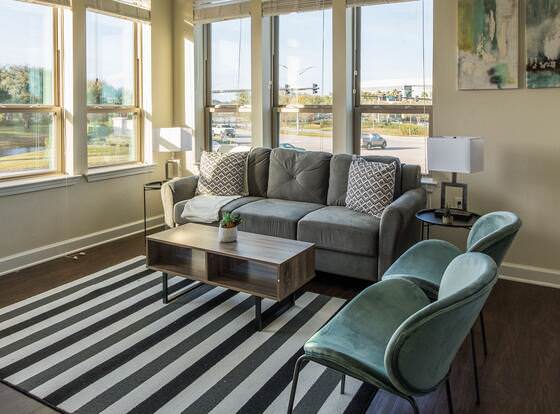 FRONTDESK The Point at Town Center Apts Jacksonville allows check-in for 18 year-old guests