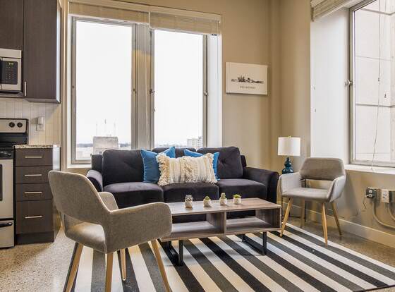 FRONTDESK R&T Lofts Downtown Des Moines allows check-in for 18 year-old guests