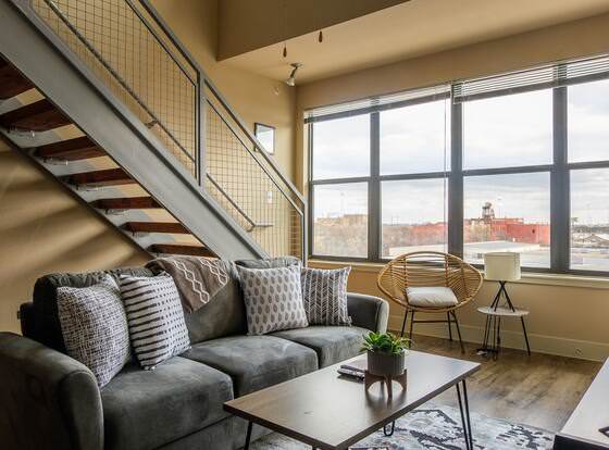 FRONTDESK The Depot Apts Downtown Fort Worth allows check-in for 18 year-old guests