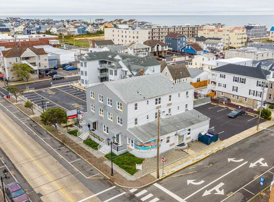 Hammock Inn & Suites - Jersey Shore allows check-in for 18 year-old guests