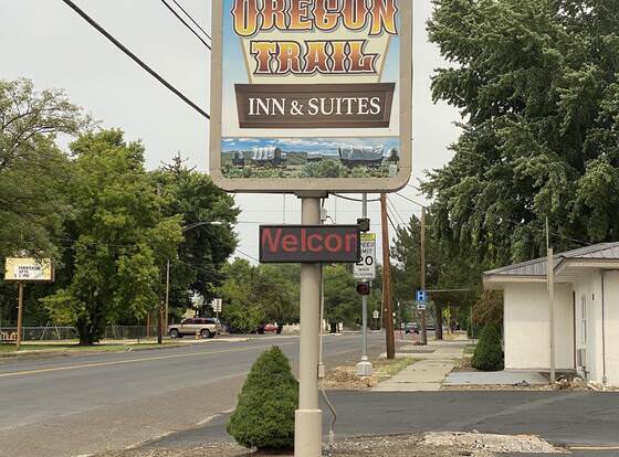 Oregon Trail Inn and Suites allows check-in for 18 year-old guests