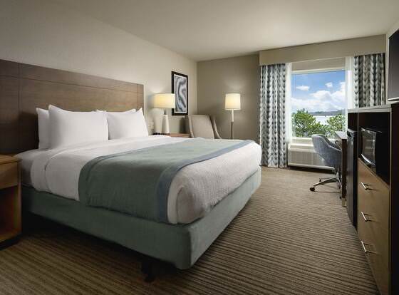 Best Western Plus Desoto allows check-in for 18 year-old guests